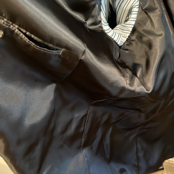 IZOD suit separates  blazer 50R fully lined with pocket in/out & 2 button close - Picture 2 of 11